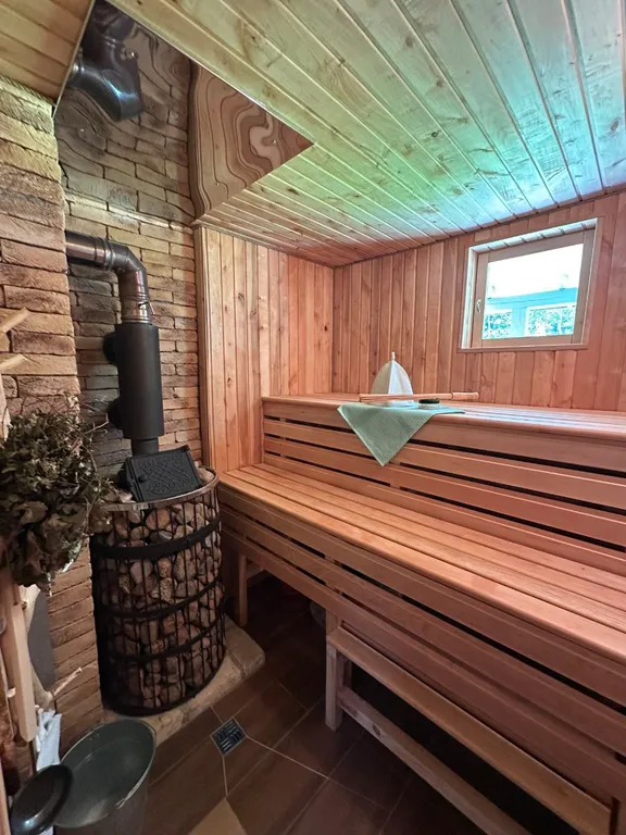 Новый уютный теплый домик с баней возле леса в 7 километрах от Гродно