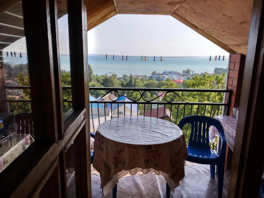 4х местный номер с балконом и кондиционером, вид на море