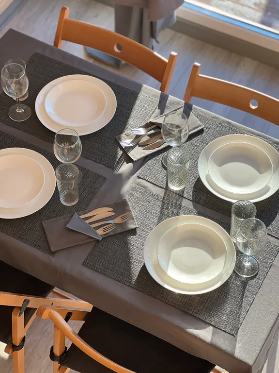 Коттедж Треугольный коттедж на берегу реки Лава — Ручьи