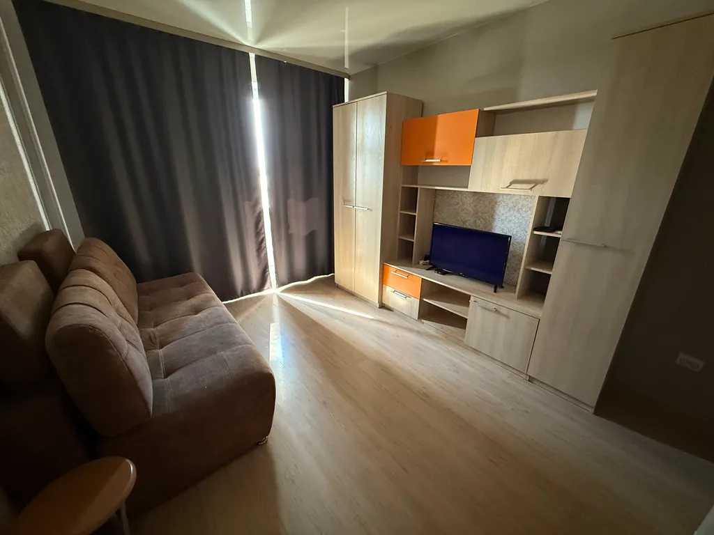 Студия - диван, стиралка холодильник, СВЧ, водонагреватель