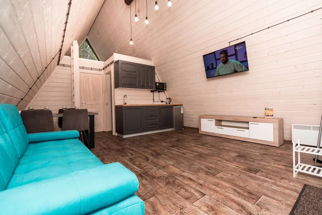 А фрейм 2 c видом на лес