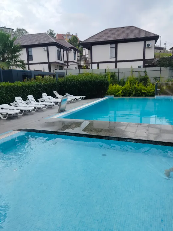 Апартамент с круглогодичным теплым бассейном