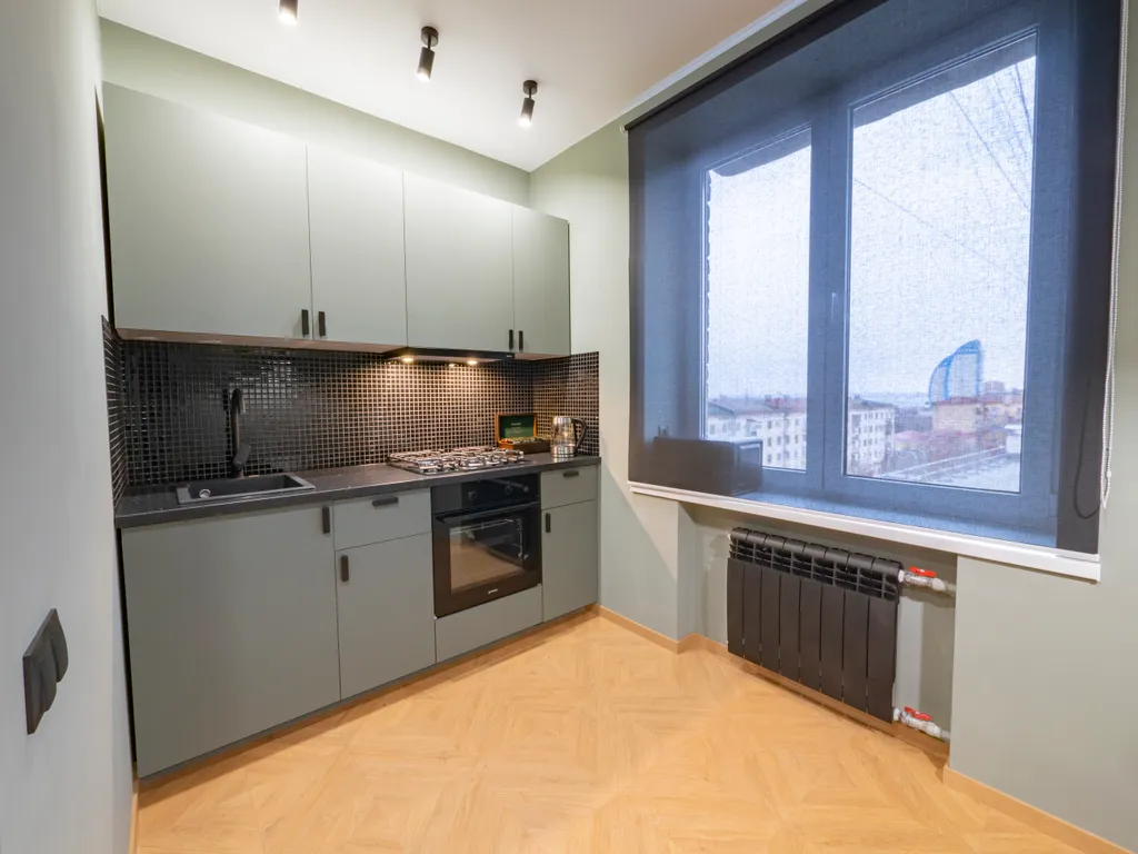 Роскошная двухкомнатная сталинка с видом на Аллею Героев