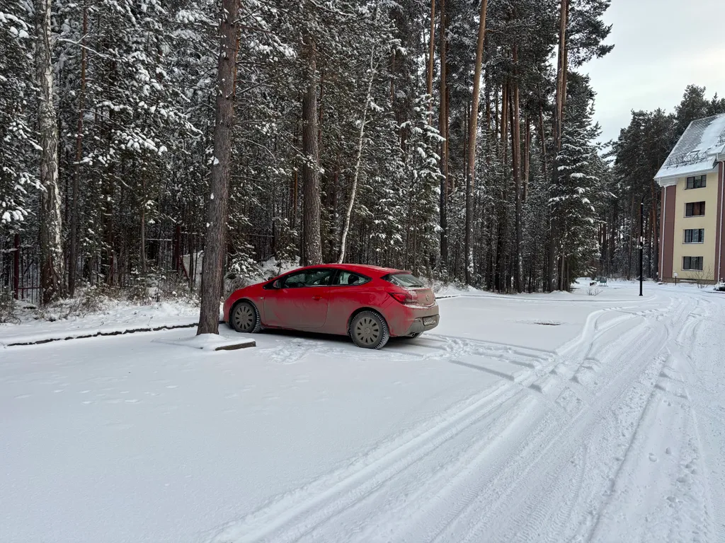 Двухкомнатная квартира на берегу озера Большой Еланчик