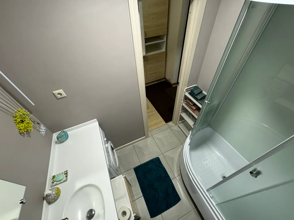 Аромат, уют, чистота, большая кровать-для влюбленных или просто отдохнуть