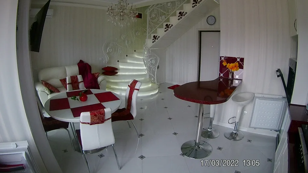 Двухуровневая квартира в тихом месте