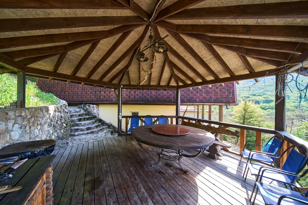 4-комнатный Дом