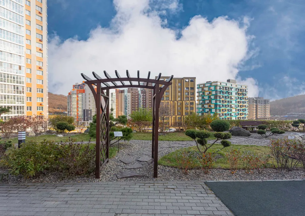 Квартира с видом на море на высоком этаже, рядом с островом Русским