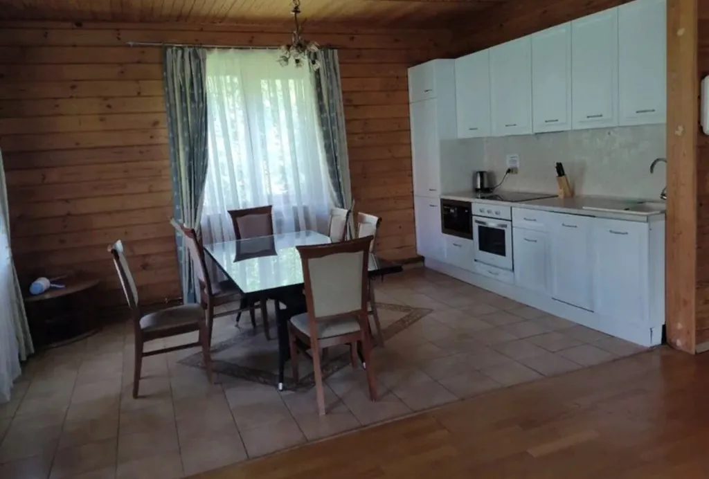 4-комнатный Дом