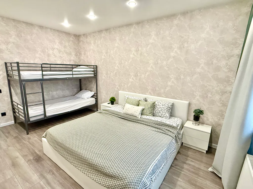 Новая квартира с видом на лес