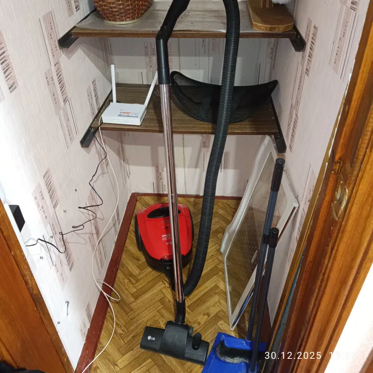 Уютная 2-комнатная, в спальном районе города, всё в шаговой доступности