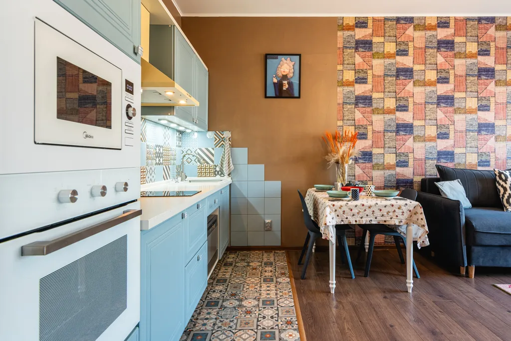 Атмосферная, яркая квартира в районе ТРЦ Мега