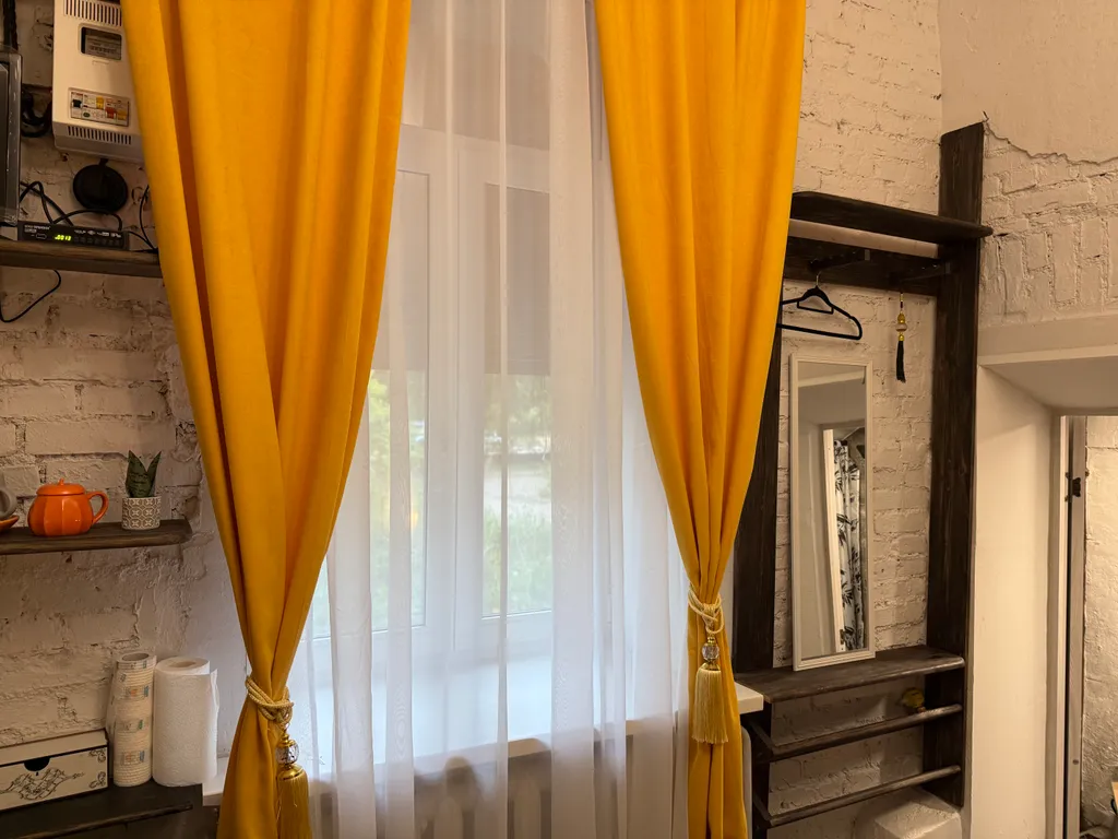 Уютная комната с отдельным входом в центре города