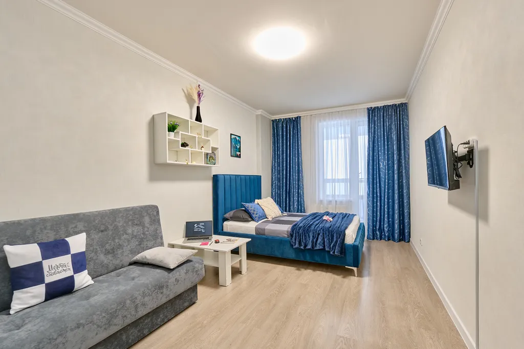 Евродвушка с балконом на 19 этаже вместительность на 6 человек