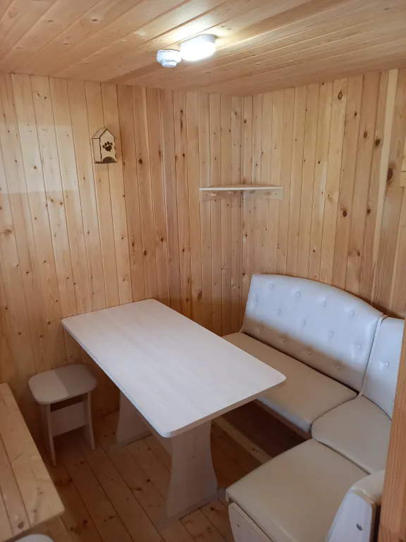 Новый дом-сруб у реки в живописном месте, баня, банный чан, рыбалка