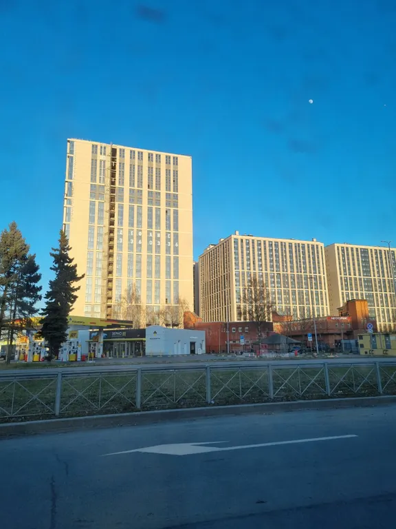 Дефанс апарт