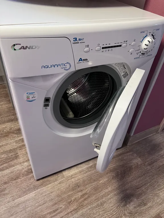 Дом с парковкой во дворе