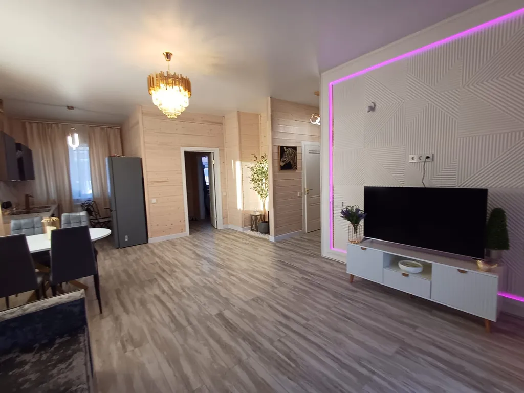 Уютный дом в современном стиле рядом с гоночной трассой на Новой Риге