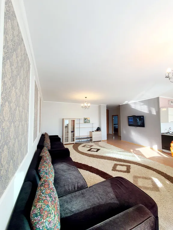 Уютная квартира в самом центре Астаны с видом на город