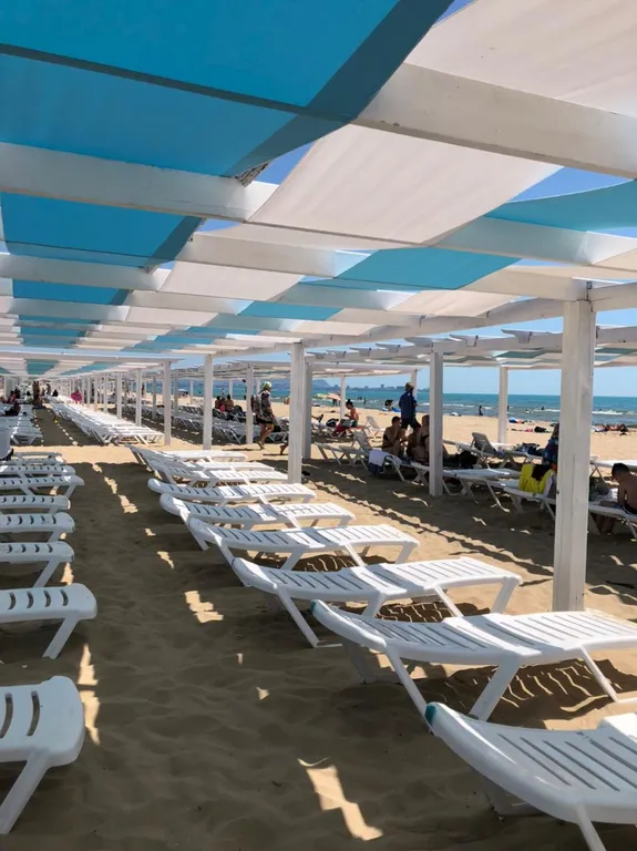 Комфортная, новая 2-я квартира рядом с морем