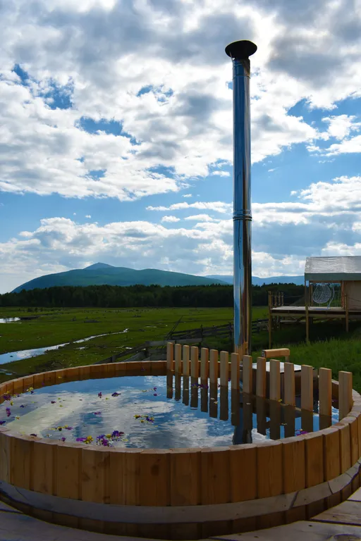 Глэмпинг на Байкале