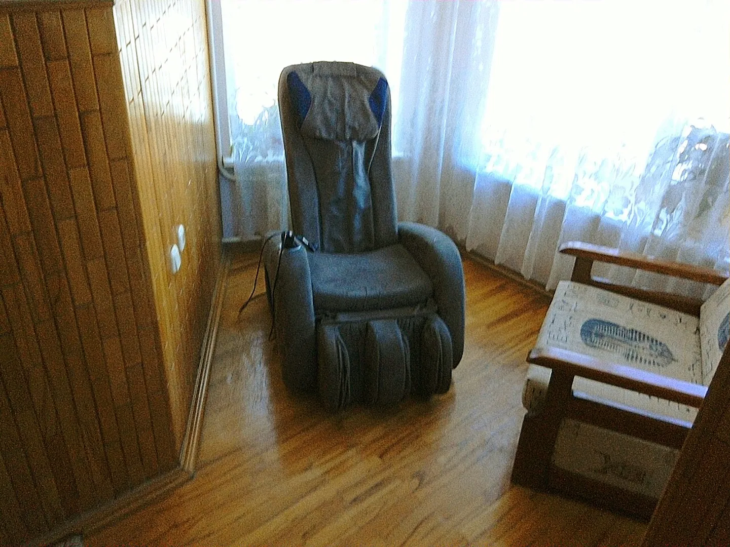 Массажное кресло на втором этаже