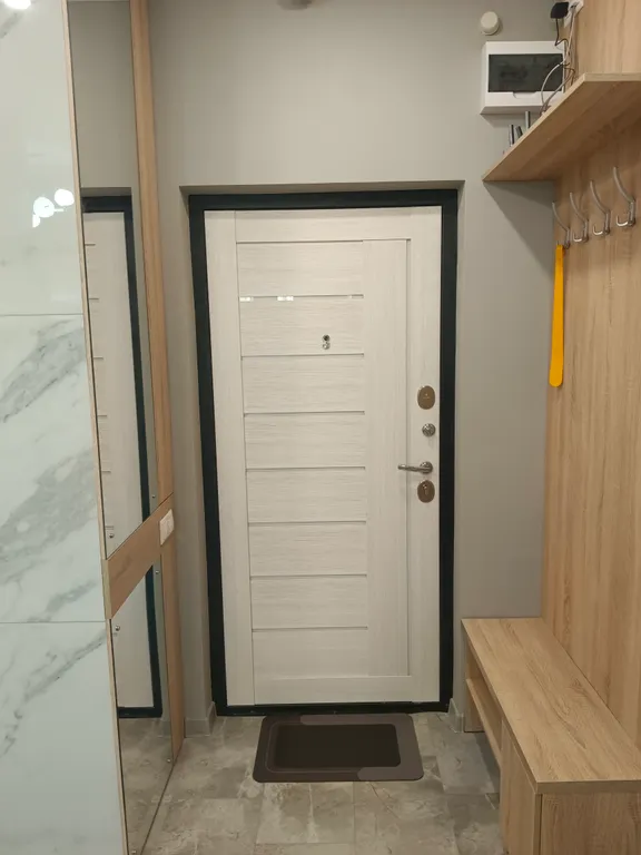 Уютная видовая современная квартира