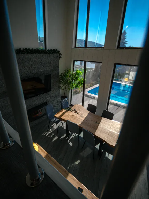 Апартаменты с горячим бассейном и видом на горы