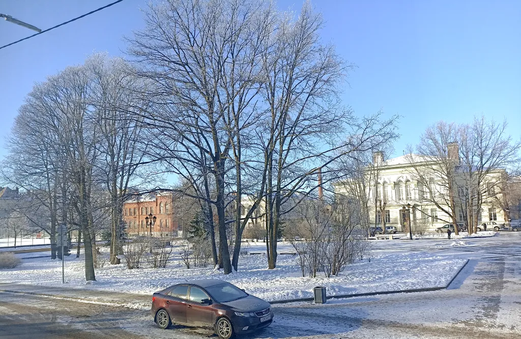 Однокомнатная квартира в тихом районе центра города
