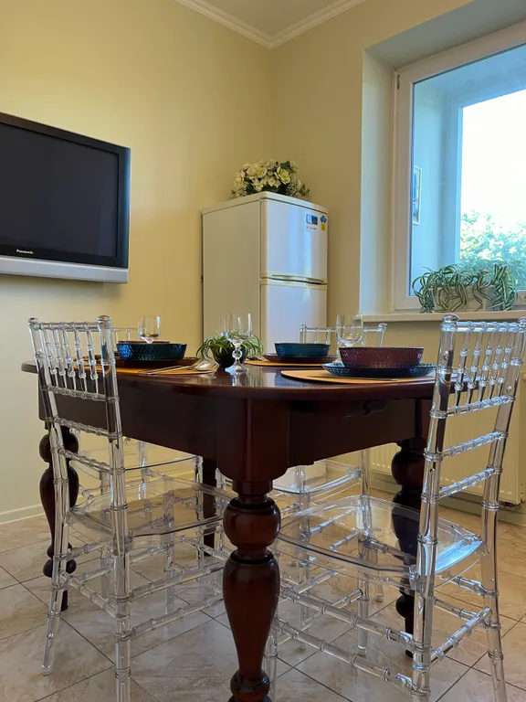 Квартира Просторная квартира с раздельными комнатами рядом с Королевскими ворот — Калининград