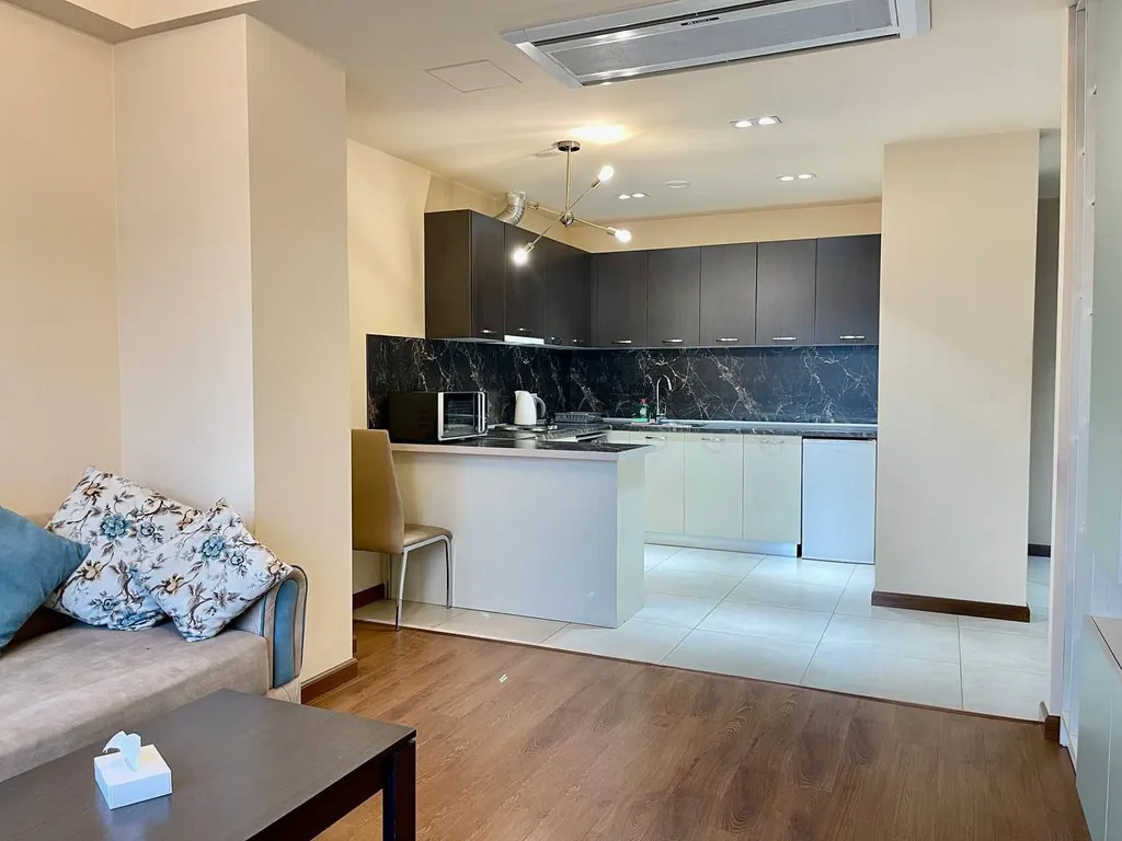 Prime apartment with beautiful terrace