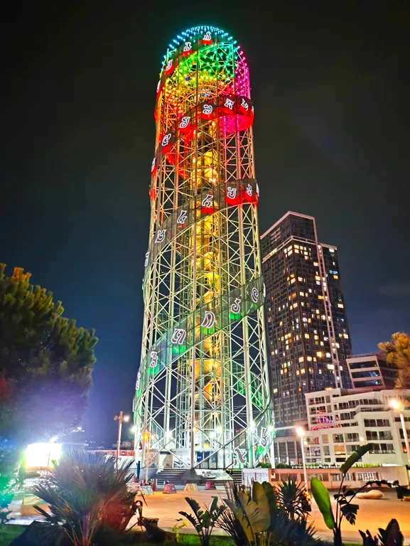 Апартамент-студио в Орби-сити с прямым видом на море