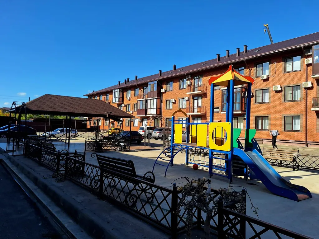 Международный аэропорт и Экспоцентр в 5 минутах на машине.