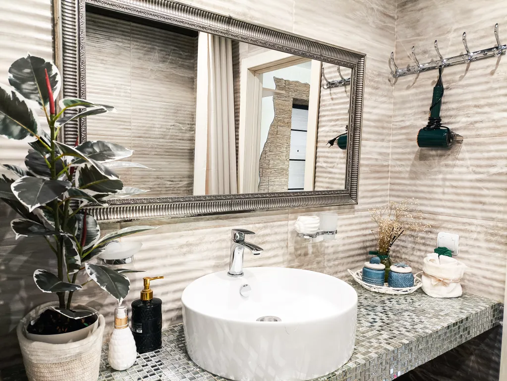 Шикарная квартира с панорамным окном для 4