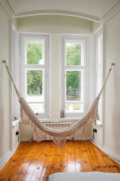 Эркер с гамаком