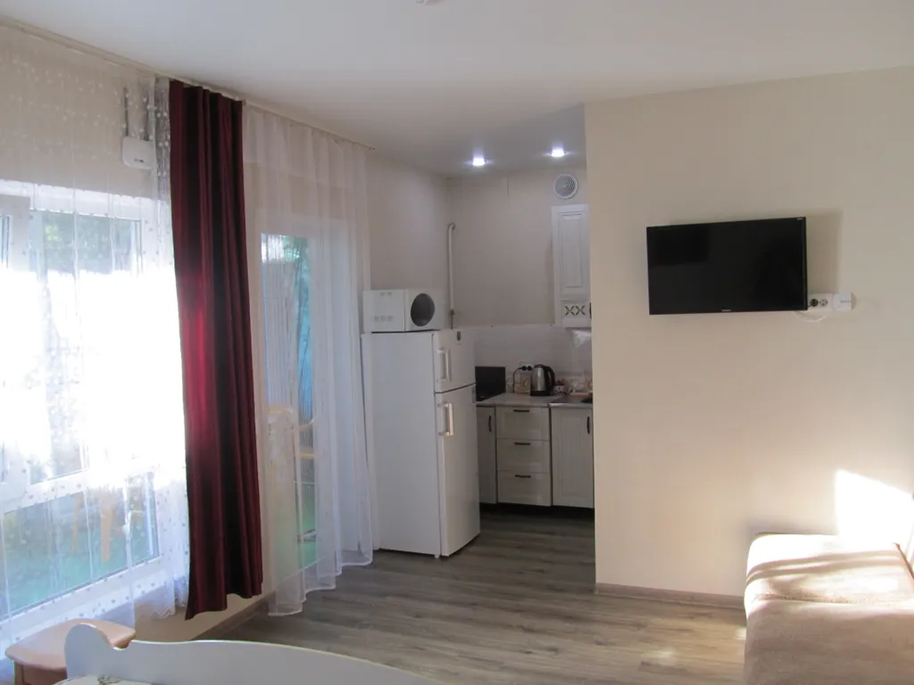 Квартира Квартира Уютная студия с собственной террасой для отдыха — Ейск