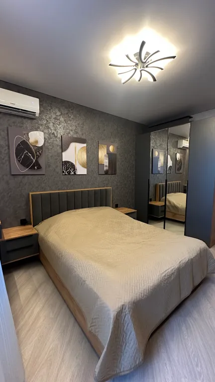 Новая комфортна квартира в центре