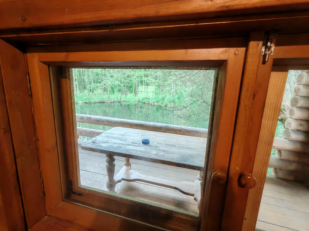 Хутор возле леса и озер