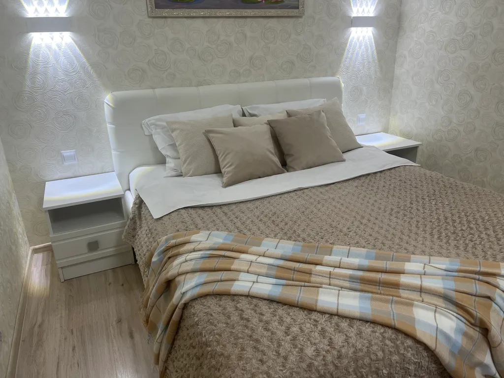 Уютная квартира в спальном районе города — аренда посуточно в Дмитров