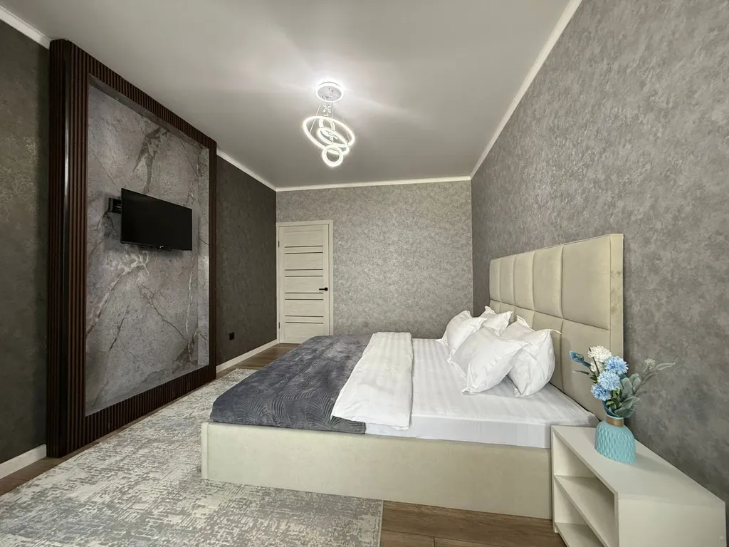 Квартира Замечательный ЖК “Раимбек резиденс” центр, метро & питьевая вода — аренда посуточно в Алматы