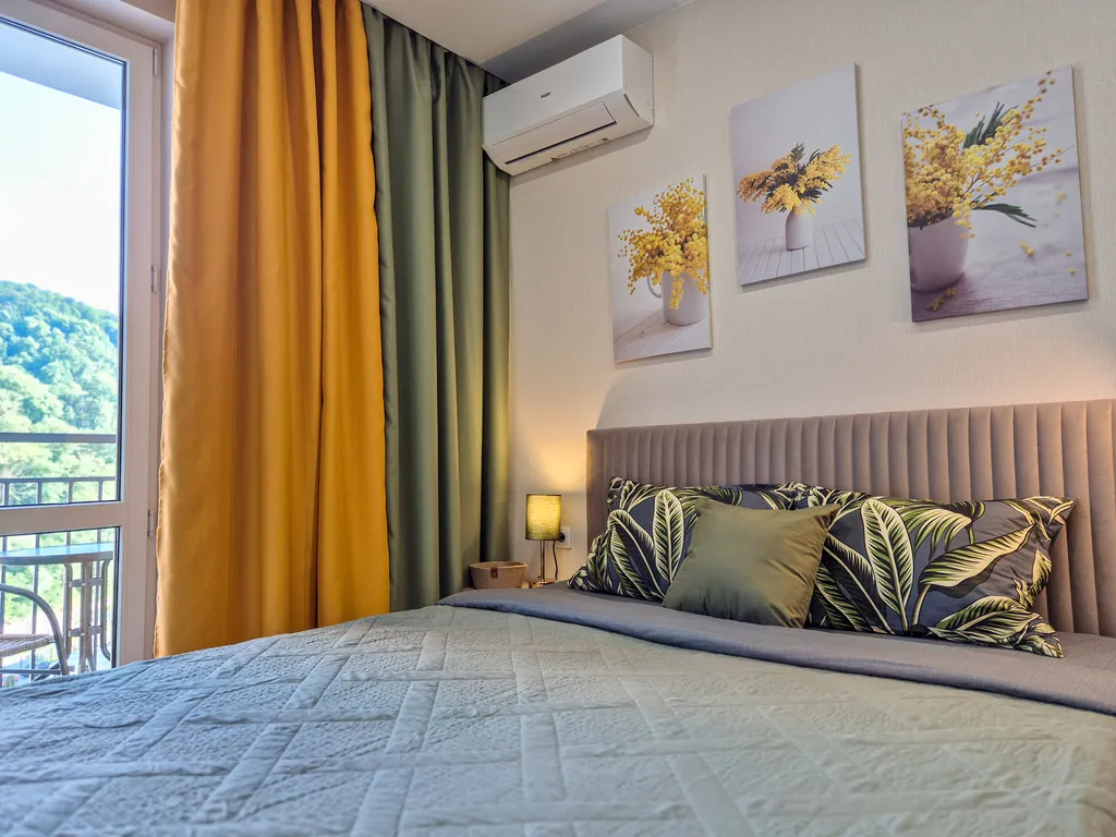 Студия в ЖК Летний с балконом и видом на лес