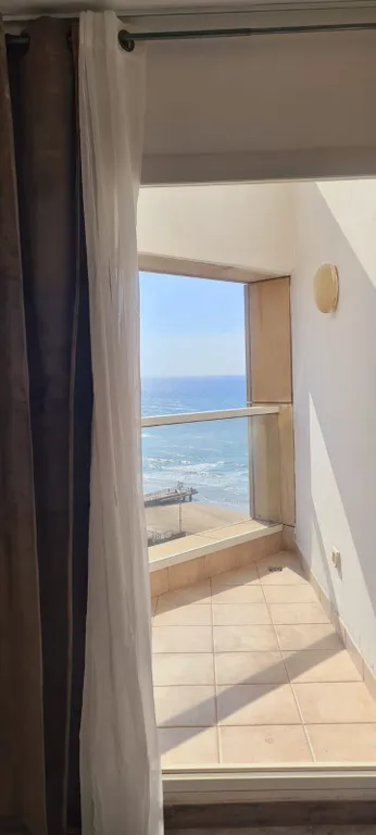 Квартира с видом на море