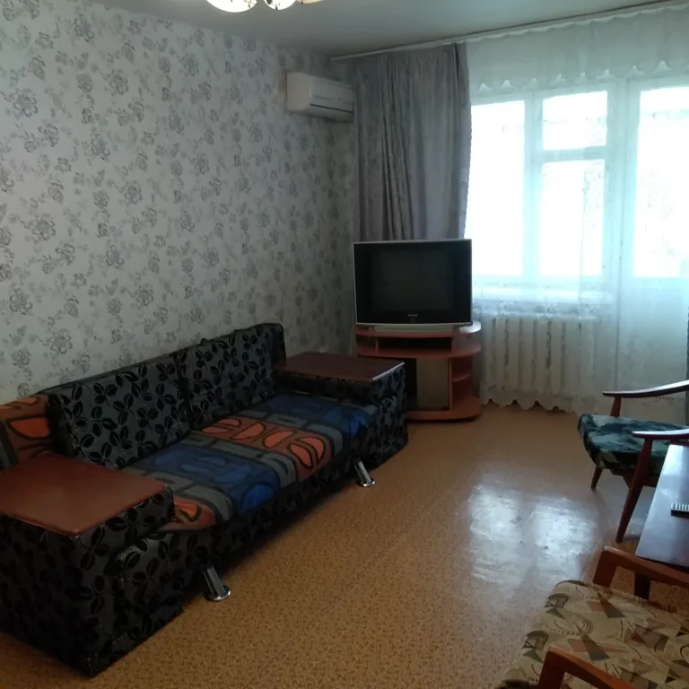 Квартира 2-комнатная Квартира — Евпатория