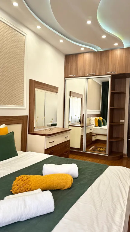 Современные апартаменты в центре с красивым видом