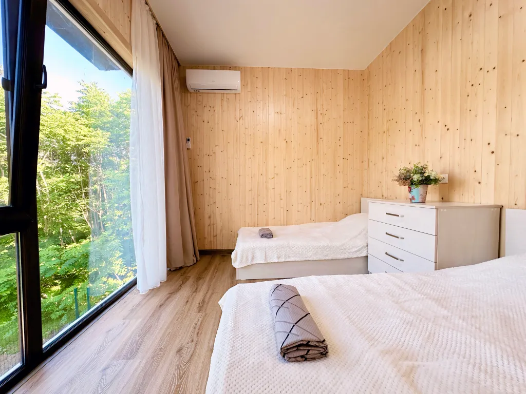 Большая вилла с песчанным пляжем