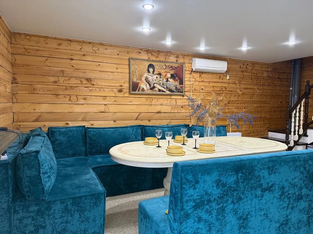 Дом, 14 спальных мест, парковка на 5 машин, баня, до аква парка 15 мин