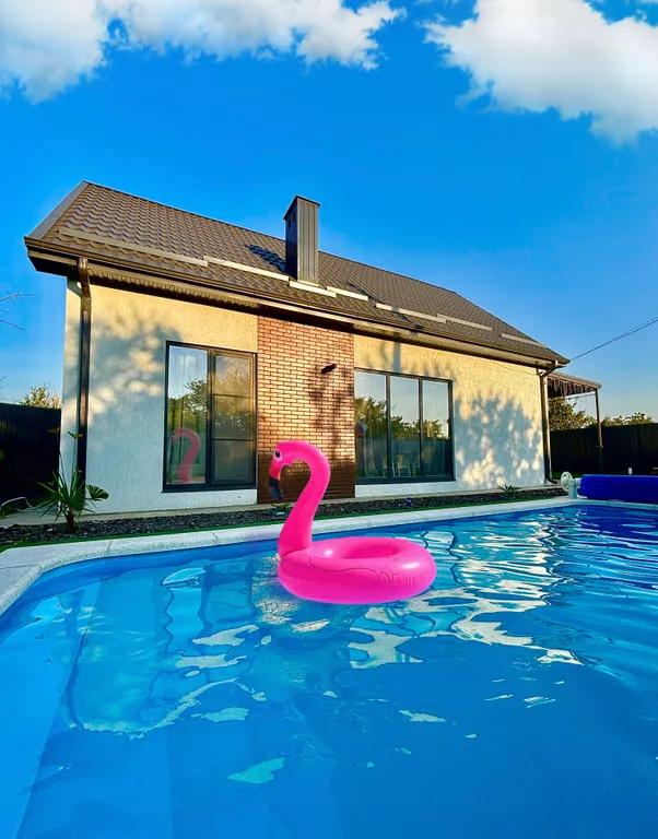 Уютный дом с баней и бассейном