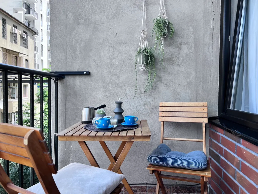 Студия возле Круглого сада