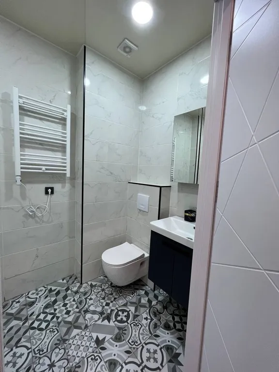 Студия с новым ремонтом в Dar Tower