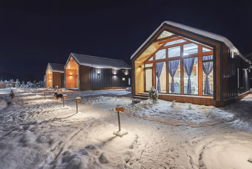 Коттедж Коттедж, современный одноэтажный дом с мансардой — Ногинск